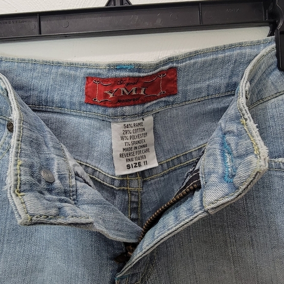YMI Juniors Jean Shorts Size 11 - Picture 6 of 6